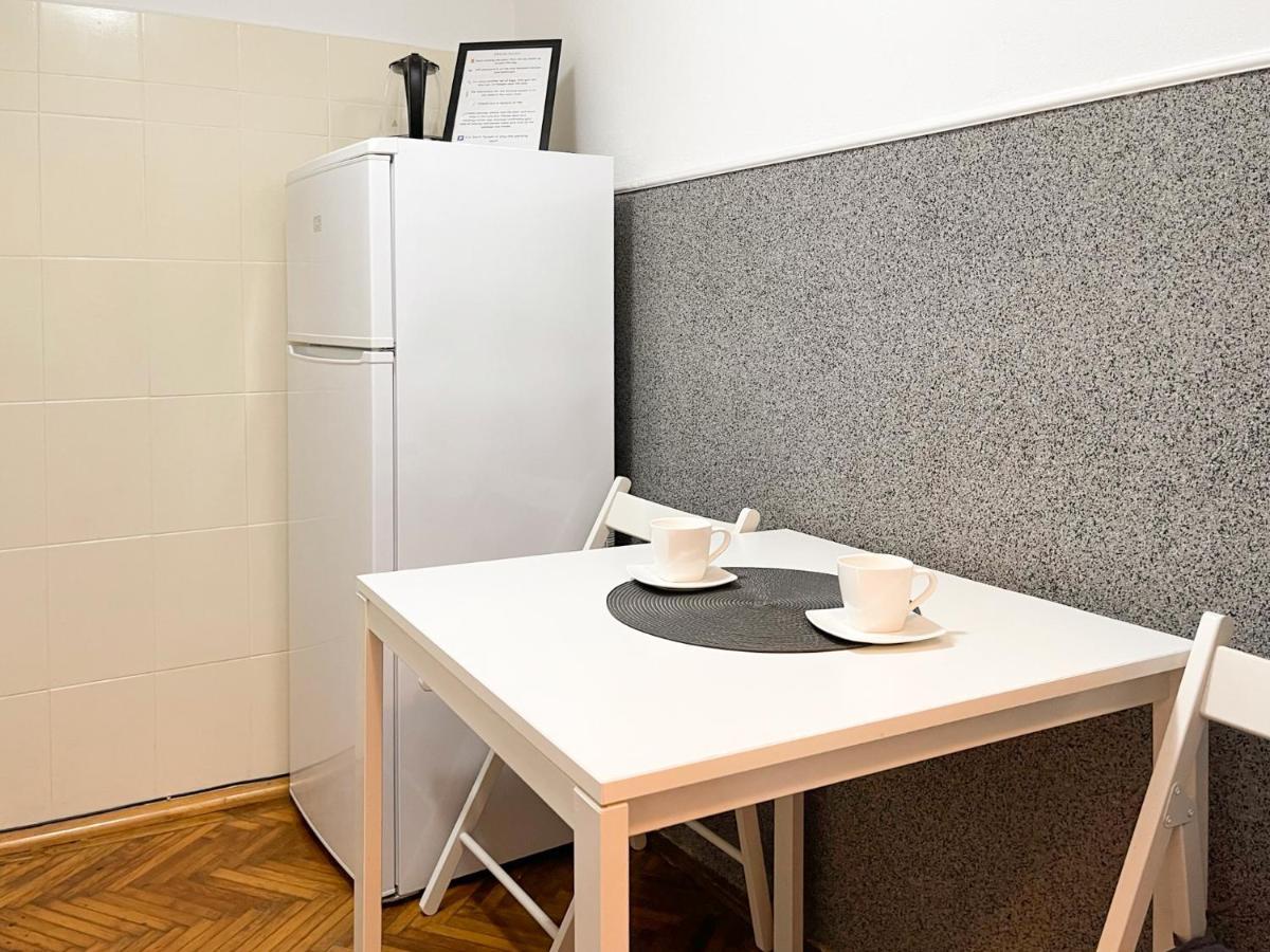 White Moon Apartment 布拉索夫 外观 照片