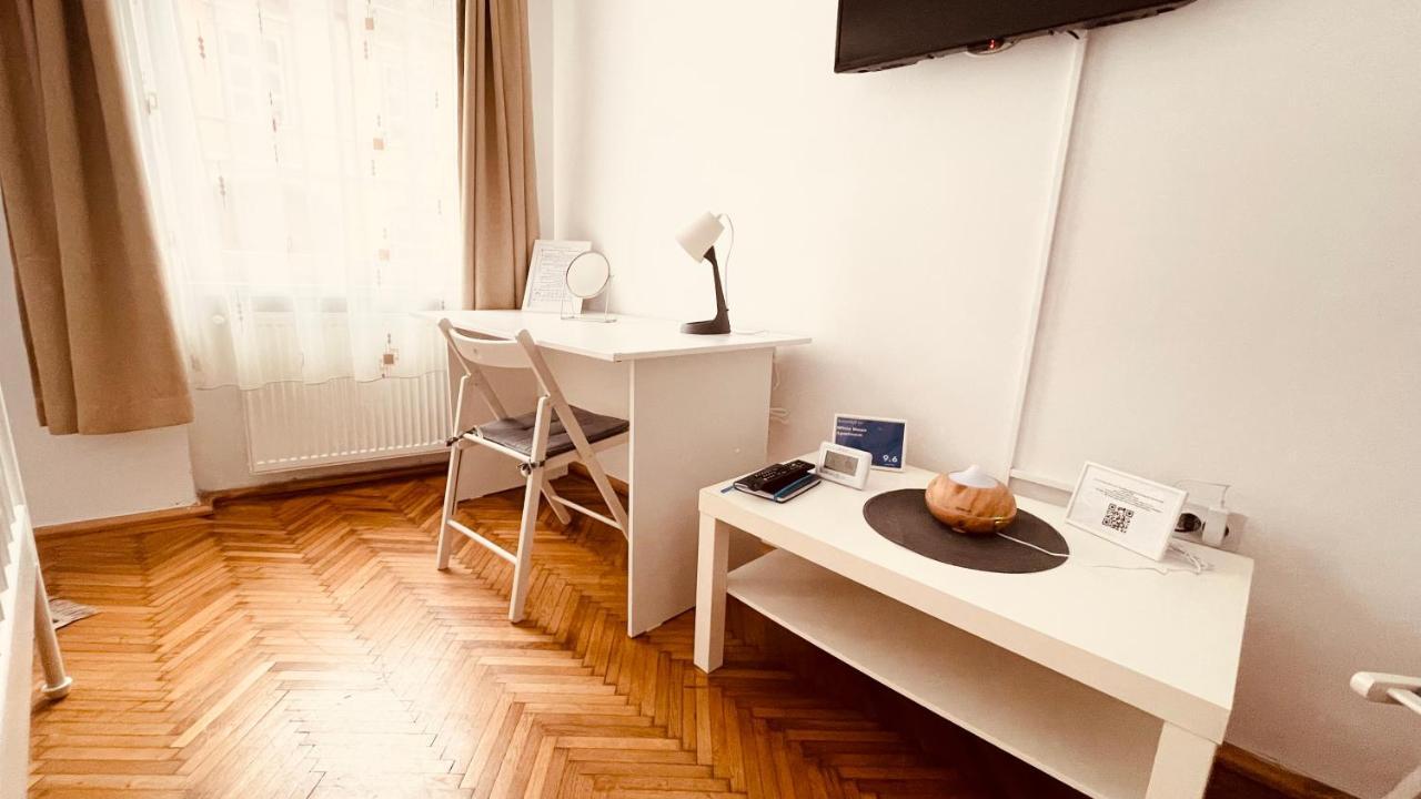 White Moon Apartment 布拉索夫 外观 照片